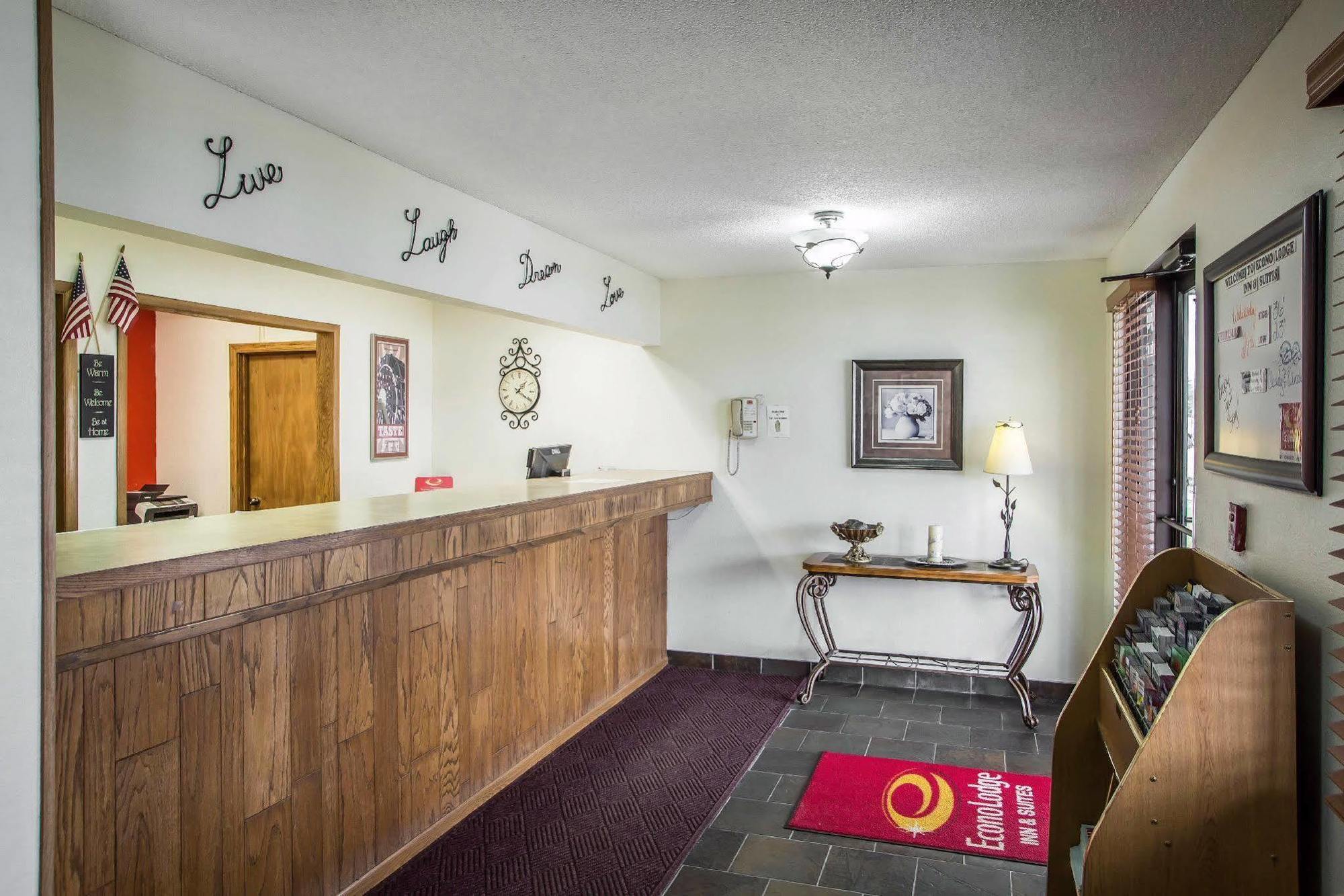 Econo Lodge Inn & Suites Dubuque Ngoại thất bức ảnh