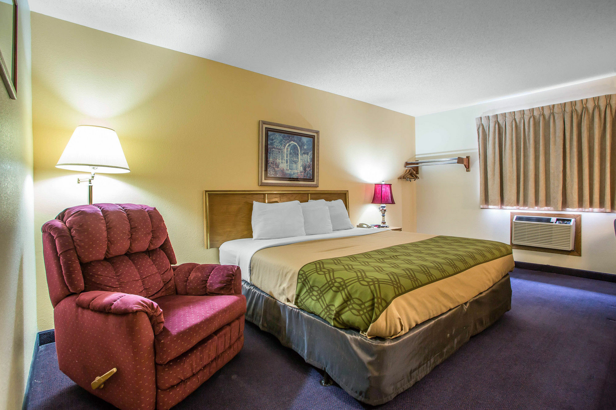Econo Lodge Inn & Suites Dubuque Ngoại thất bức ảnh